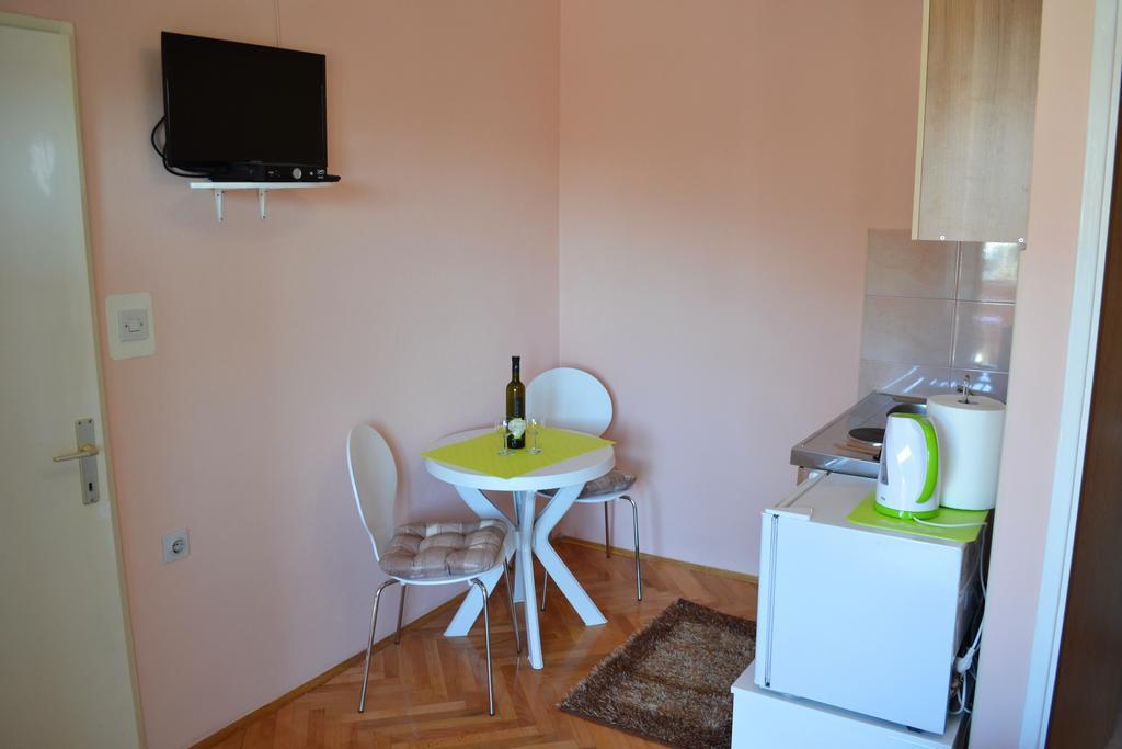 Apartment And Rooms Toka Zadar Quarto foto