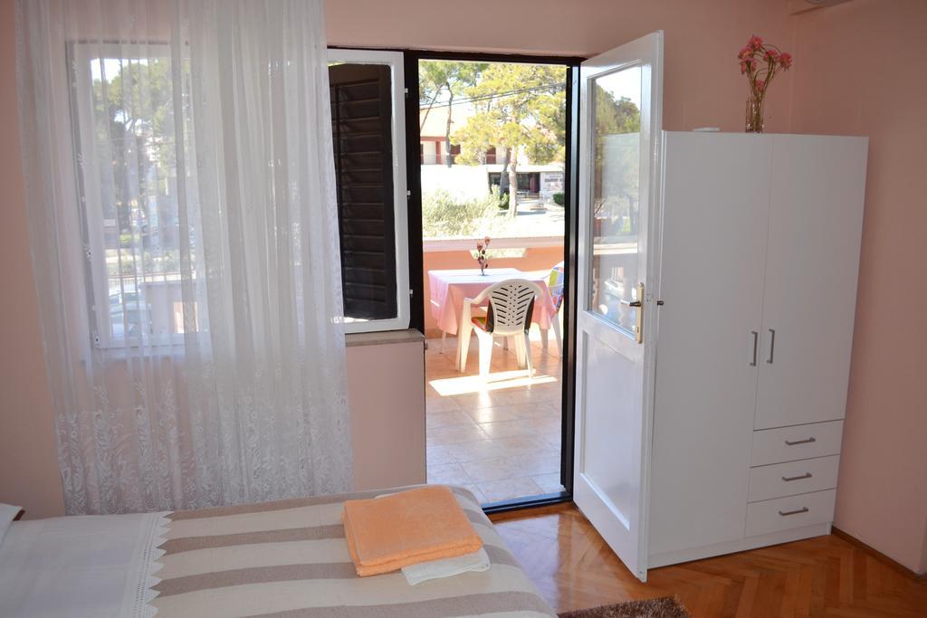 Apartment And Rooms Toka Zadar Quarto foto
